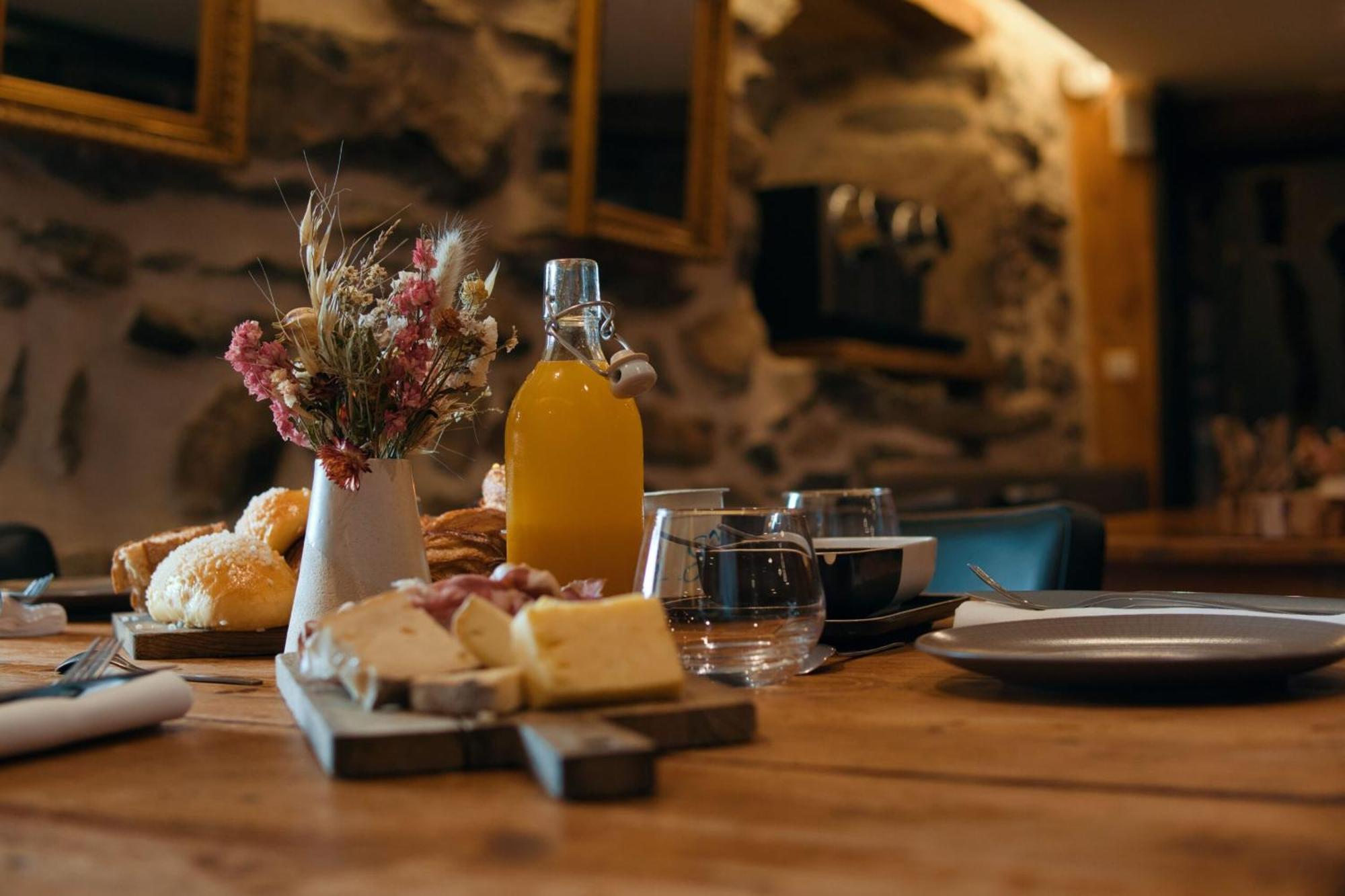 La Ferme Du Bien-Etre Bed & Breakfast Saint-Julien-Chapteuil Eksteriør bilde